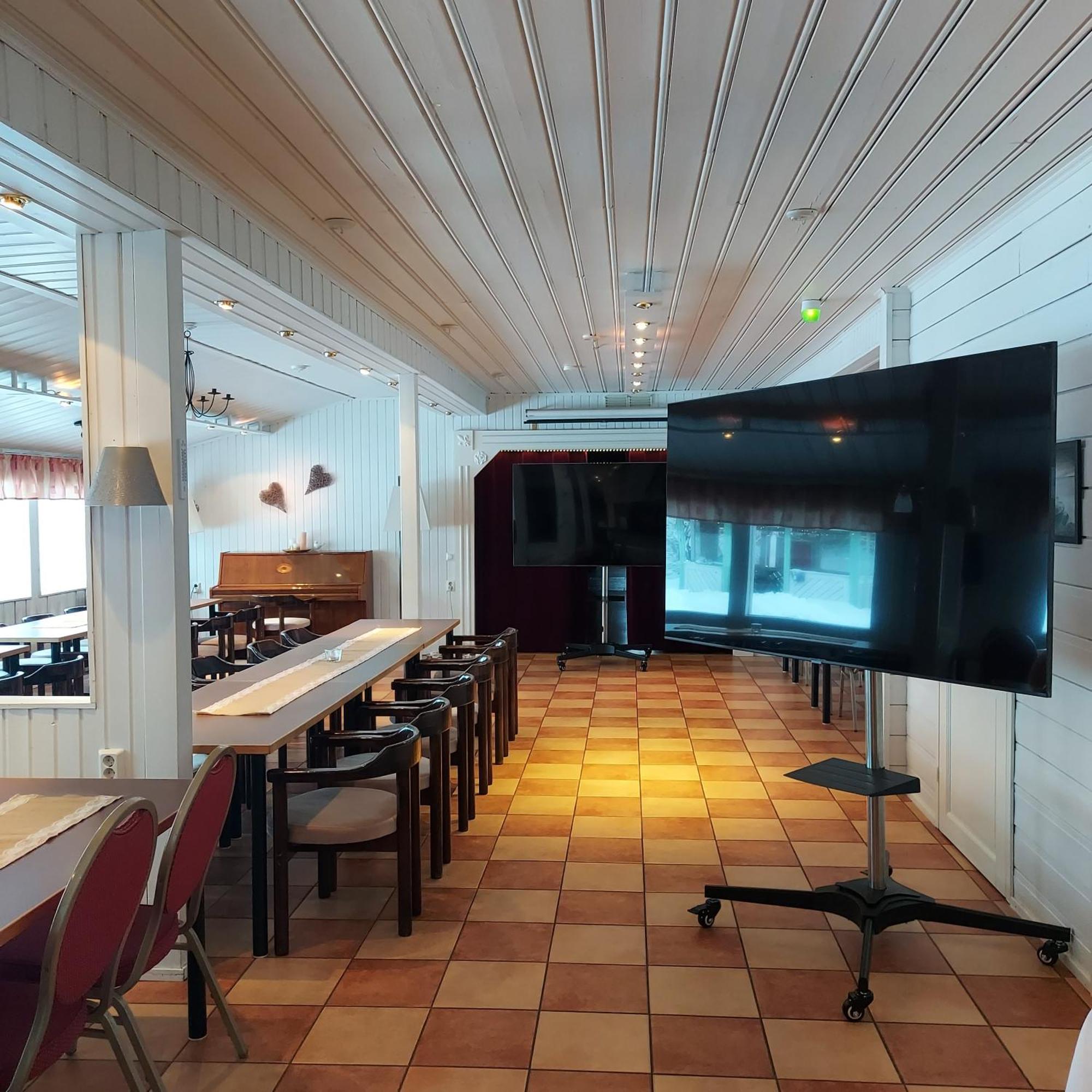 Hotel Maalaiskartano Pihkala Kestilä Exterior foto