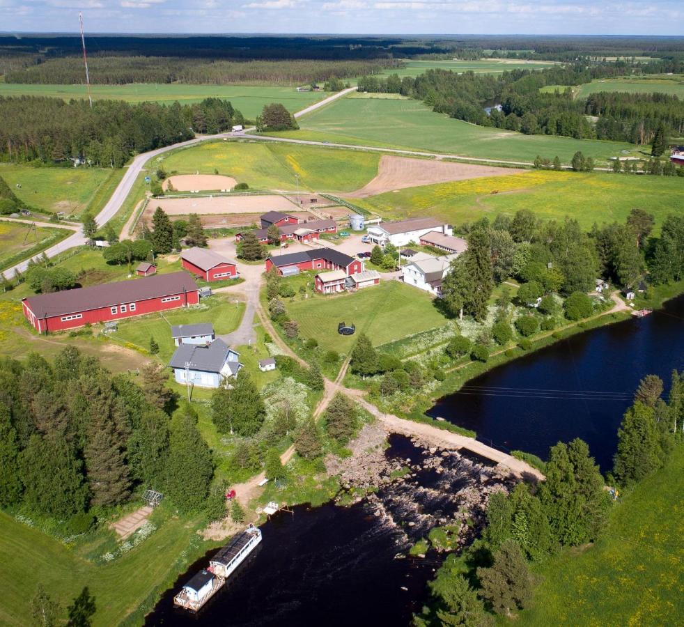Hotel Maalaiskartano Pihkala Kestilä Exterior foto